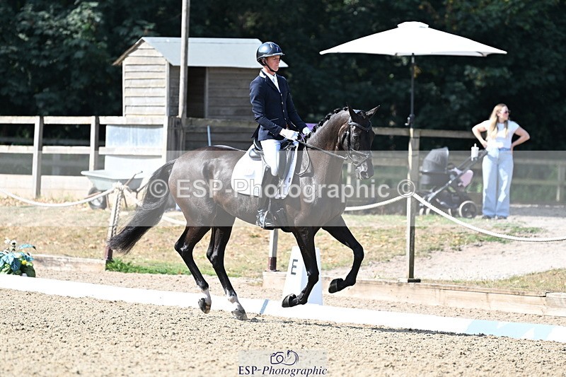 250810A-102743-05166 - 009-Ben.JamesClapton.Banks.Primadonna