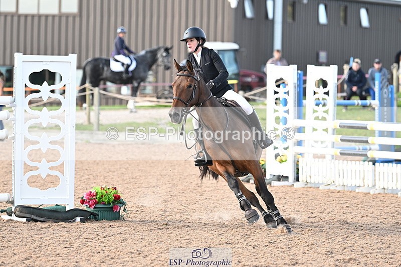 240913A-171033-05300 - Cls 19 Snr 1m Open Speed Derby