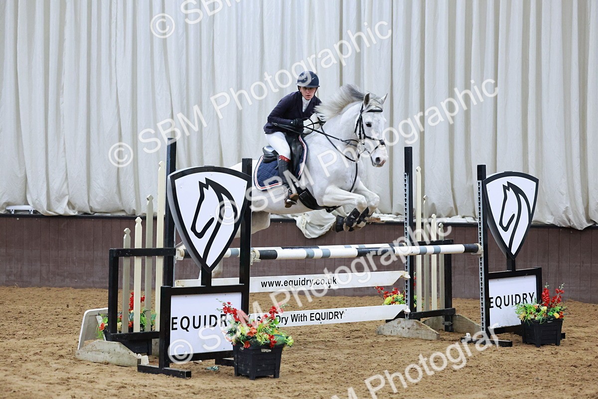 SBM_007733 - Class 24 - Nupafeed Supplements Senior Discovery/ 1m Open