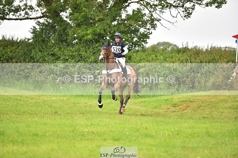 240526-134034-22609 - 520-LONDON_52-Laura_Collett