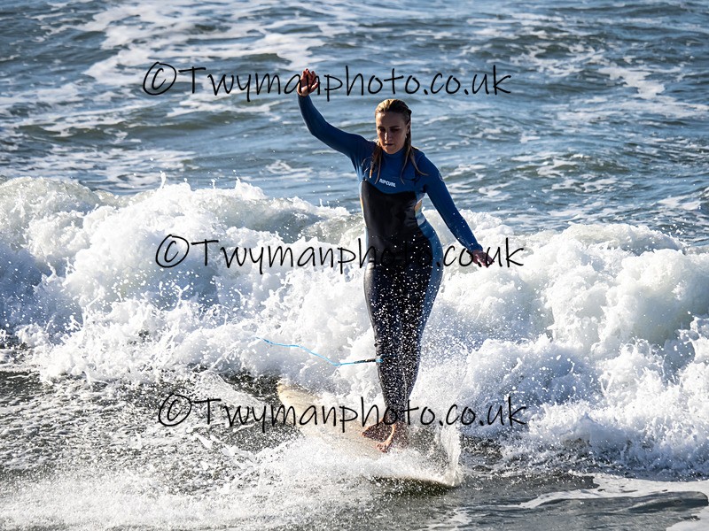 PA274966 - Westward Ho! surfers 27/10