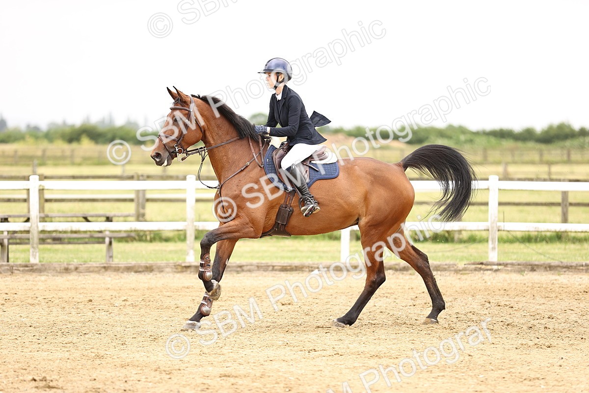 SBM_003126 - Class 21 - Senior Newcomers - 1.10m