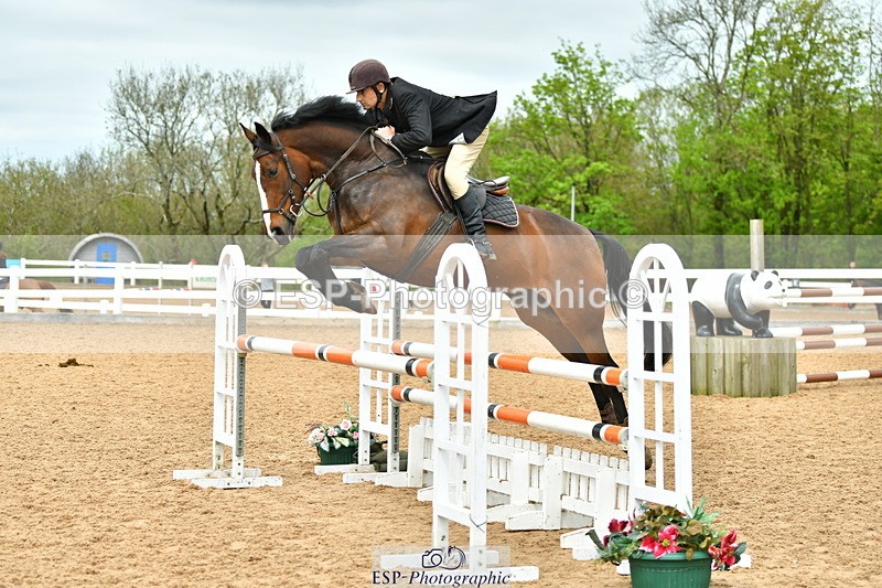 230507A-132526-08124 - Cls 43 1.05m Amateur Quali