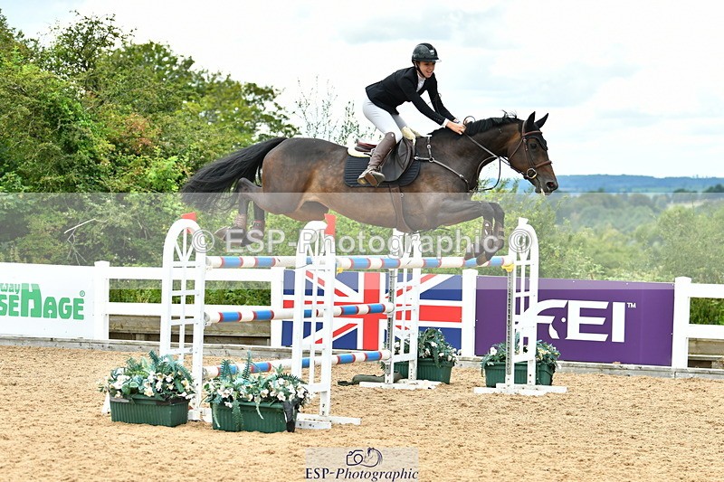 230721A-141807-06843 - Cls 22, 1 Star Gold 1.30m