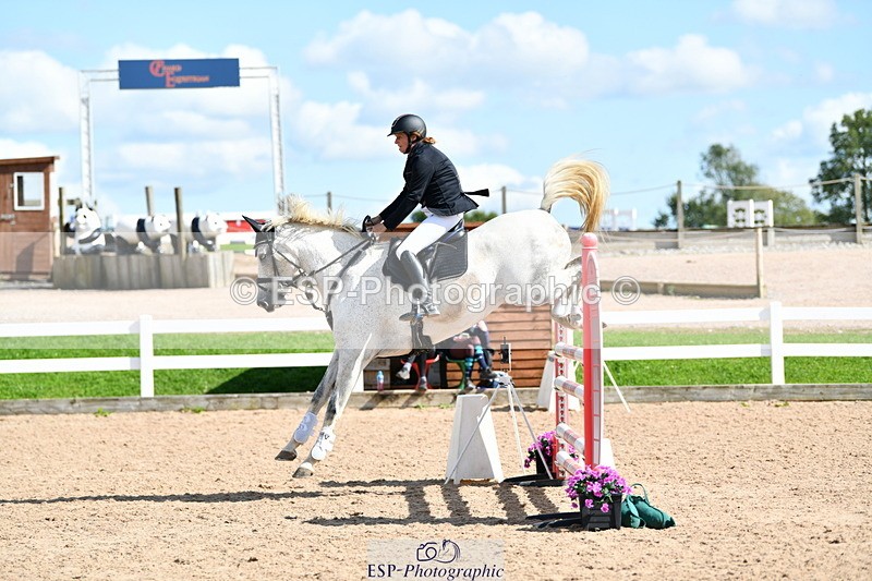 240913A-141643-04681 - Cls 24 1.05m Amateur Qualifier