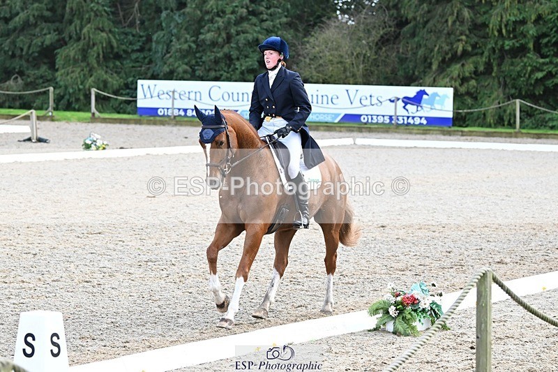 231019-160751-05253 - 066-FJK.OVER.AND.OUT-Alicia.Wilkinson-DR