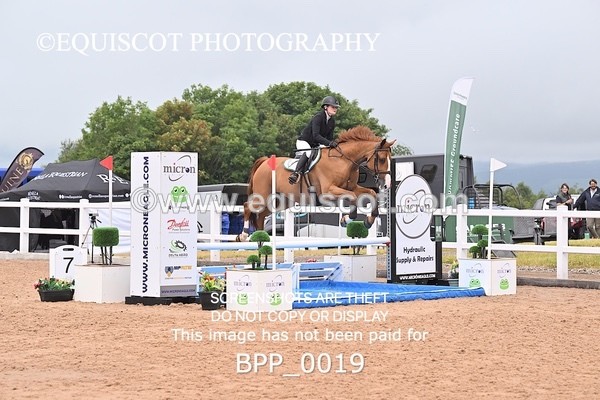 BPP_0019 - CLASS 25 SUN HOYS Redpost Equestrian Senior Foxhunter Second Round