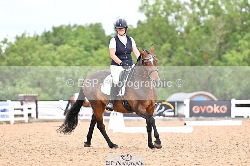 260704-121925-04546 - Cls 4D Senior Intermediate Novice 1