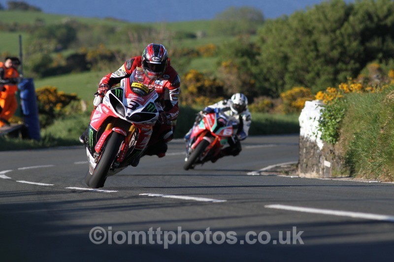 Ian Hutchinson Yamaha / Milwaukee Yamaha - Monday Practice Solos