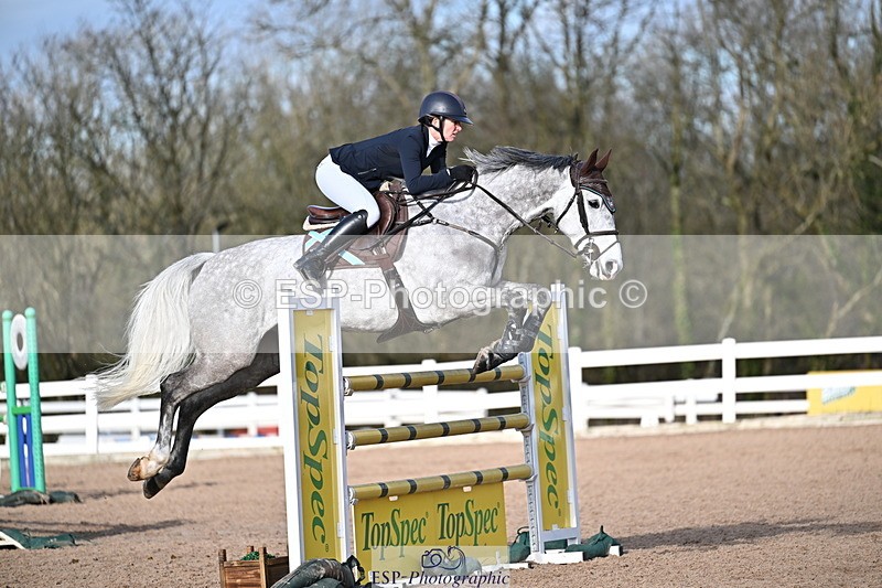 260204A-134835-00387 - Cls 5 Foxhunter and 1.20m