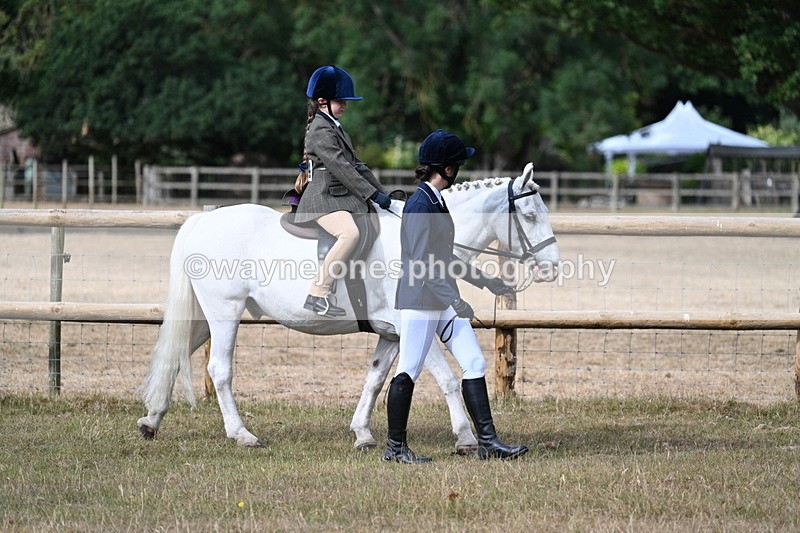 WJ7_6400 - Class 1 Lead Rein Pony