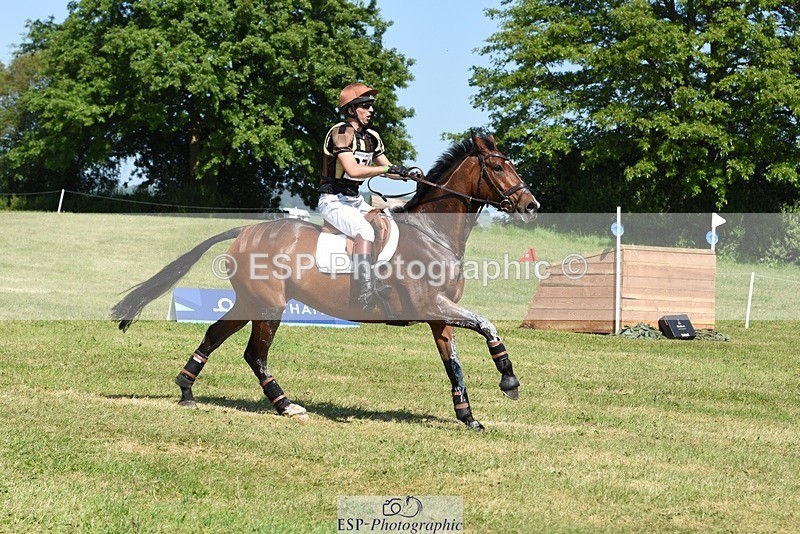 230527-153410-12231 - 371-JERPOINT_ECLIPSE-Max_Gordon-XC