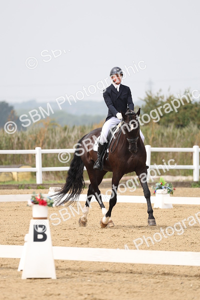 SBM_007129 - Class 9 - FEI INT I - 13.37-14.33