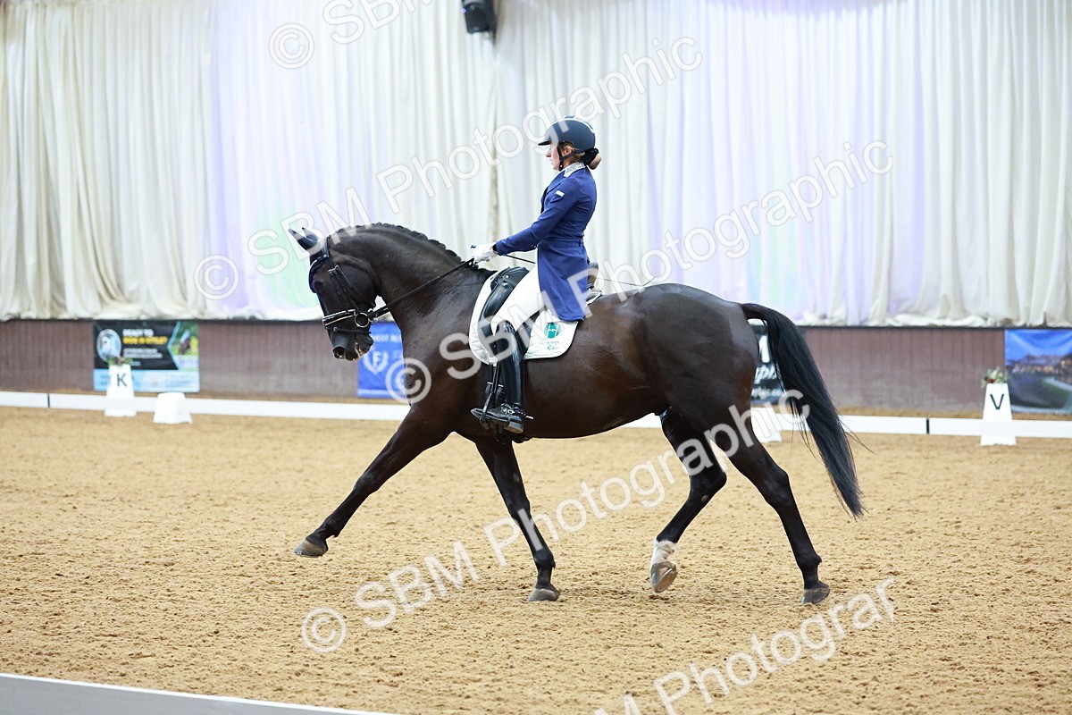 SBM_007865 - Class 9 - FEI INT II - 16.54.17.57