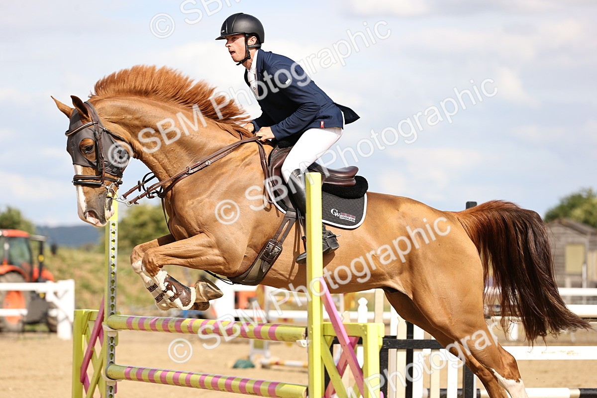 SBM_003697 - Class 13 - Senior Foxhunter - 1.20m