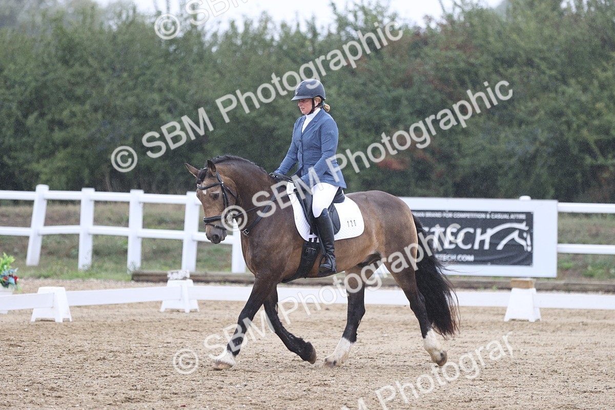 SBM_004416 - Class 9 - Novice 3 Champs