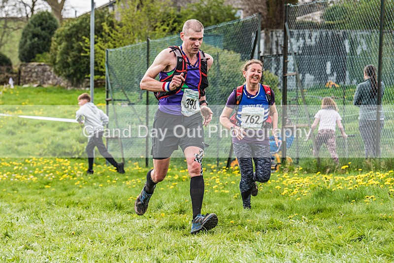 3 Peaks-3106 - The 3 Peaks Race - The Finish - Saturday 29th April 2023