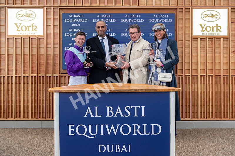140526-Race 4-See The Fire-1442 - Race 4 3.30pm Al Basti Equiworld Dubai Middleton Fillies' Stakes