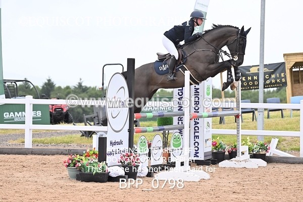 BPP_0798 - CLASS 29 SUN GFS Saddles Senior Newcomers/1.10m Open