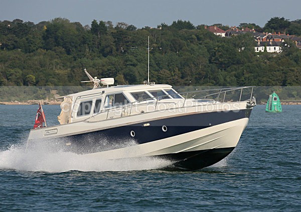 120810 VLYING DELPHIS WT7A0417 - Motorboats - Hardtop