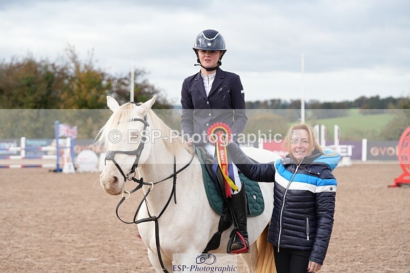 251026-123125-02412 - Cls 4 Pony Winter Novice + 80cm Open