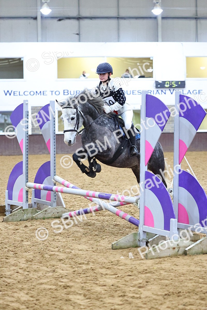 SBM_001564 - Class 4 - Festive Fences - 70cm