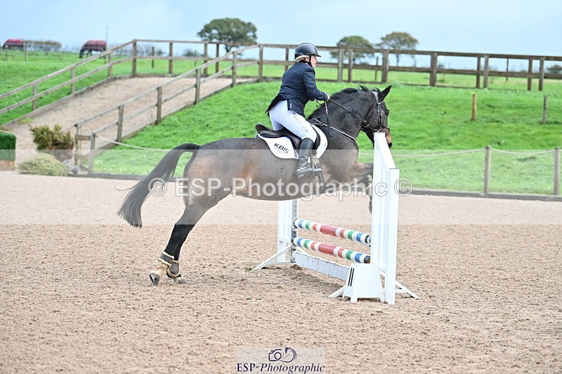 231029A-092619-02385 - 60cm Club and Schools