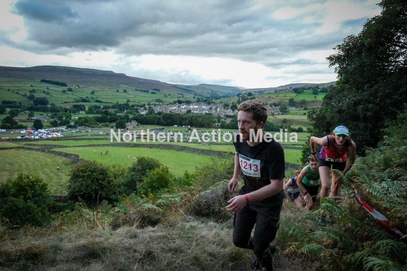 DSCF5124 - Reeth Fell race seniors