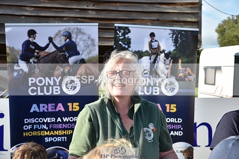 230824-181712-07035 - Thursday 40 and 50cm Presentations