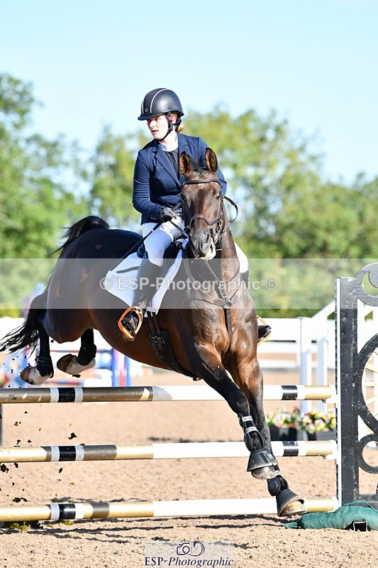 240913A-093716-02971 - Cls 20 Snr British Novice and 90cm Open