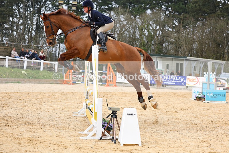 3E7A7772 - Class 9: Senior Foxhunter/1.20 open