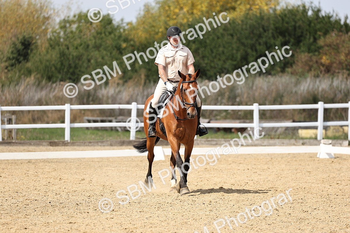 SBM_018731 - Class 16 - Novice 5 - 12.08-13.11