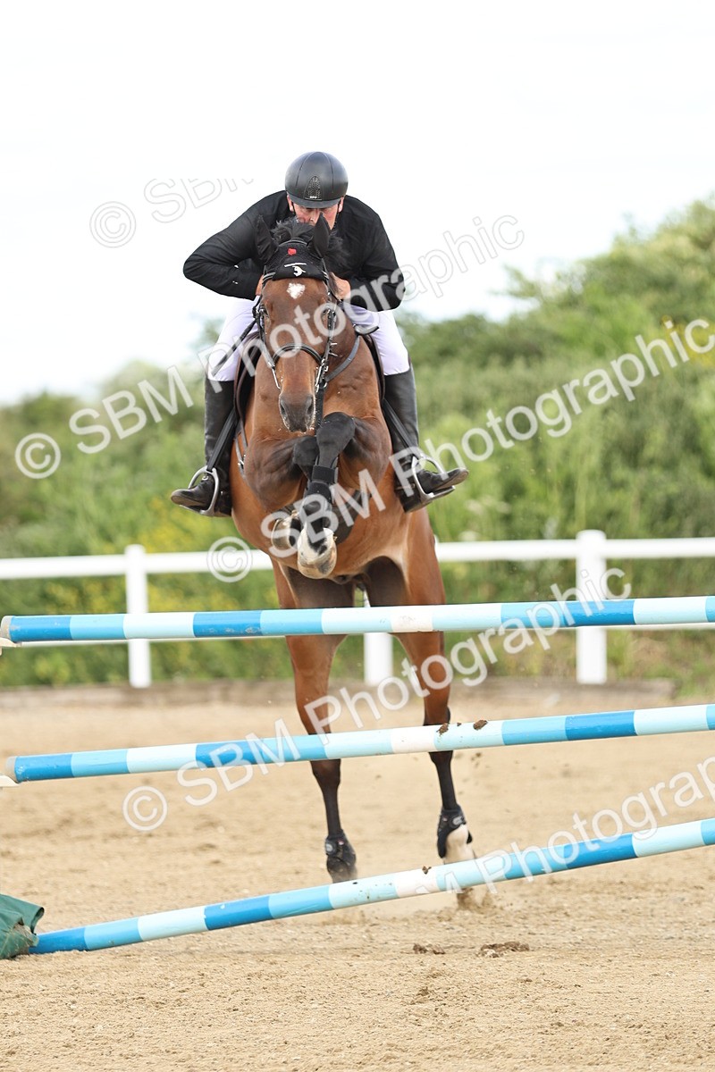 SBM_001242 - Class 5 - Senior Foxhunter - 1.20m