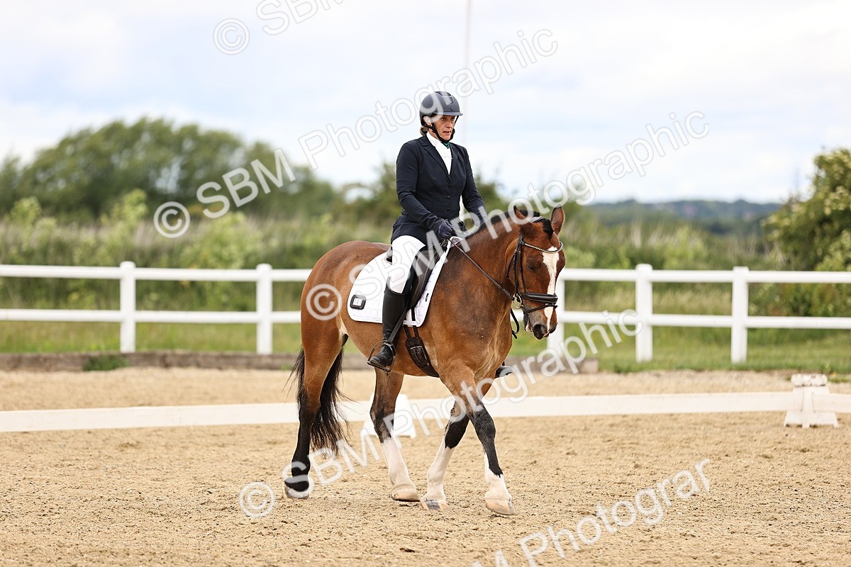 SBM_002830 - Class 2 - Novice 4 - 12.00-13.10