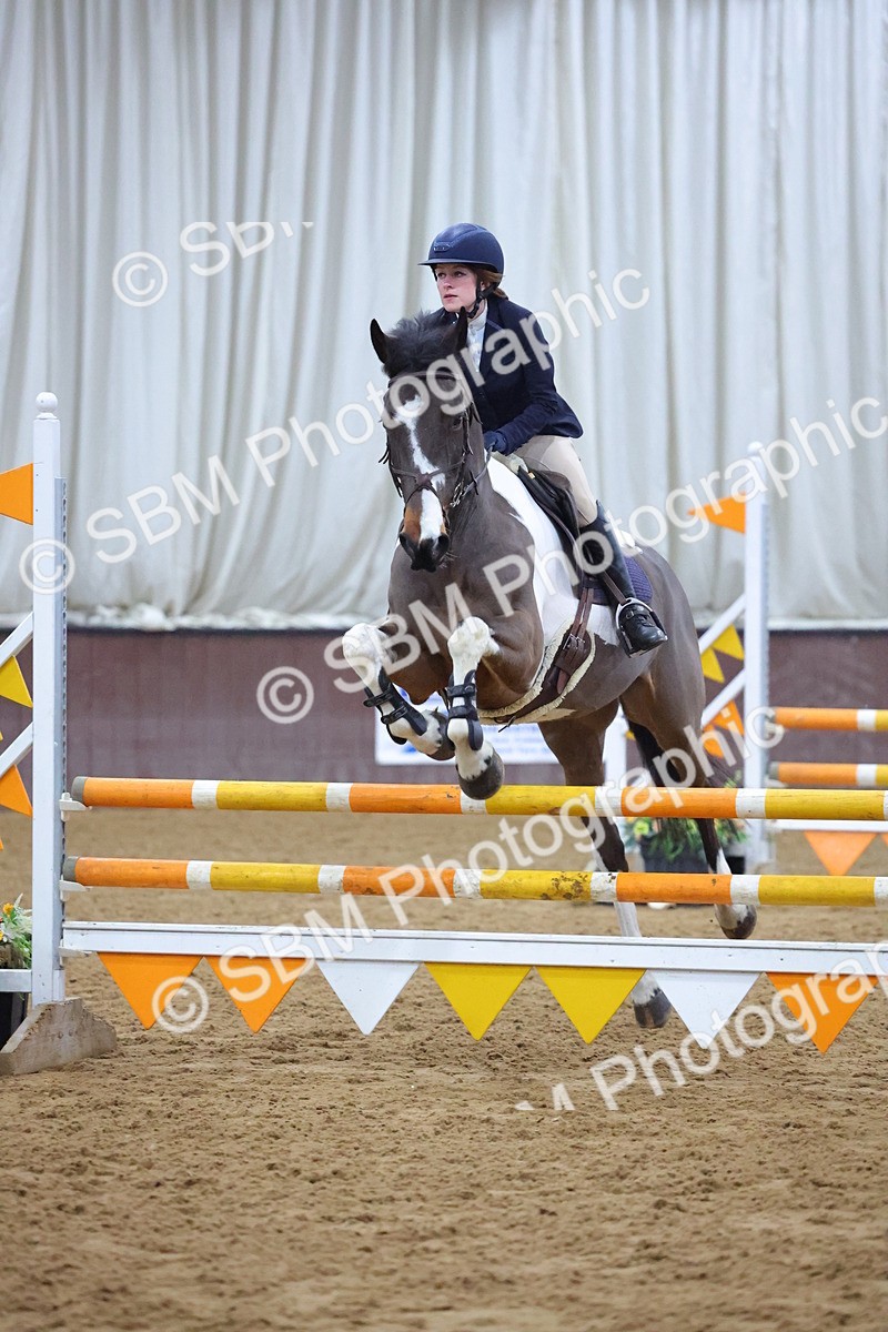 SBM_000915 - Class 13 - Equissage Pulse Senior British Novice/ 90cm Open - First Round (0.90m)
