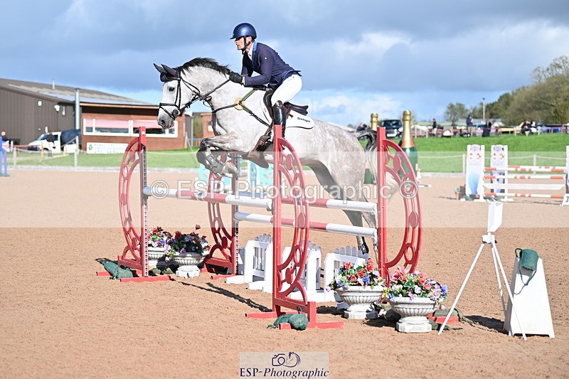 231014A-113417-04423 - Cls 18 Newcomers & 1.10m Open