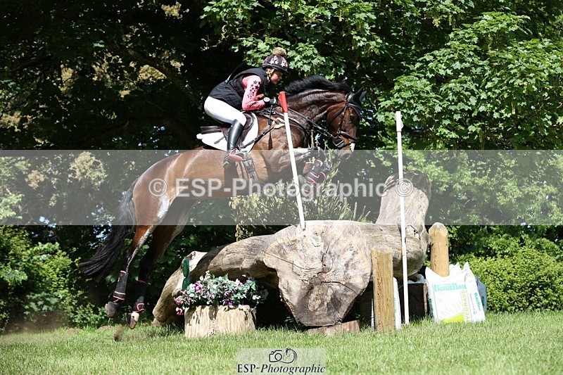 230527-102831-08854 - 254-PURE_TRENDSETTER-Ellie_Fredericks-XC