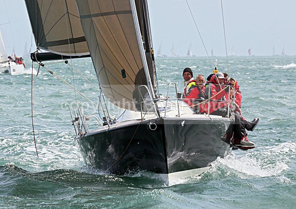 120630 GBR9325R WT7A2962 - ROUND THE ISLAND RACE - 30th June 2012