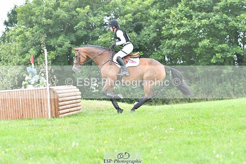 240803-121031-03484 - 073-Keara_Schmidt-CALLISTA_DIAMOND