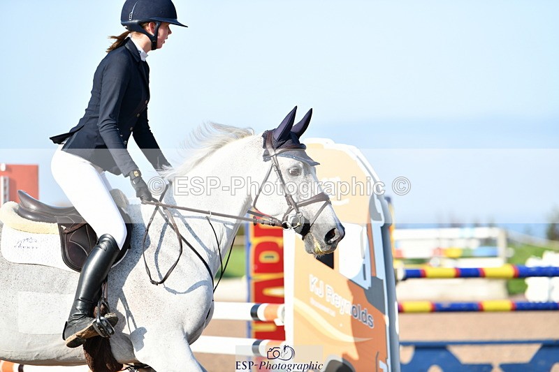 240915A-090450-08664 - Cls 25 Snr 1.20m Open