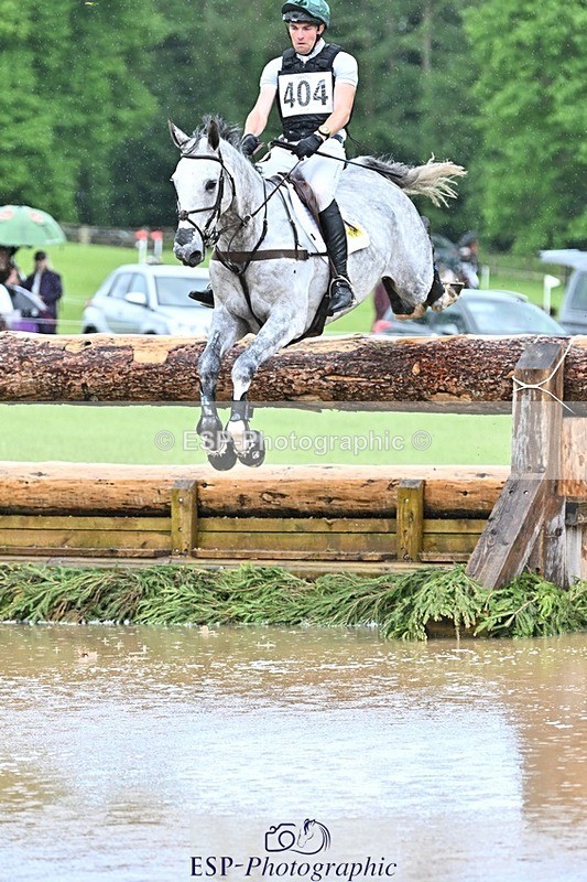 240526-124205-22140 - 404-DEERPAIRC_REVELRY-Max_Warburton