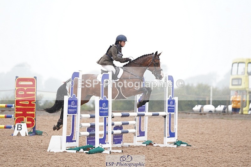 240901A-135220-09840 - 553-Molly.Pullin-OAKWELLYNS.DECANTER.OF.SKYE