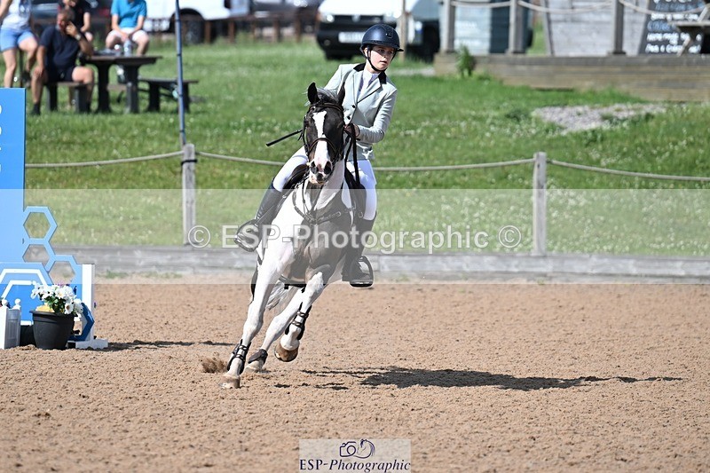 260626-164202-00624 - Cls 2 Pony Intro 90cm