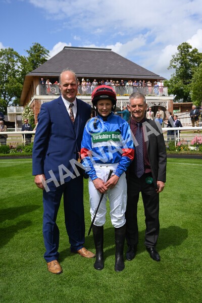 yr11062022r2-46 - Race 2 2.00pm Queen Mother's Cup