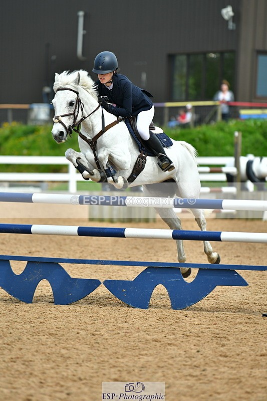 230514A-131756-02919 - Cls 25 Pony Foxhunter & 1.10m Open