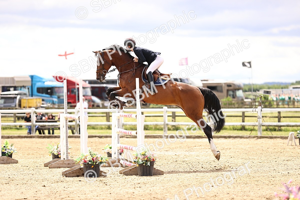 SBM_003421 - Class 22 - Senior Foxhunter 1.20m