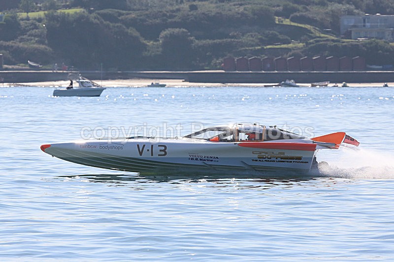 150906 V-13 CRANCHI EXPRESS WT7A0131 - Racing Powerboats