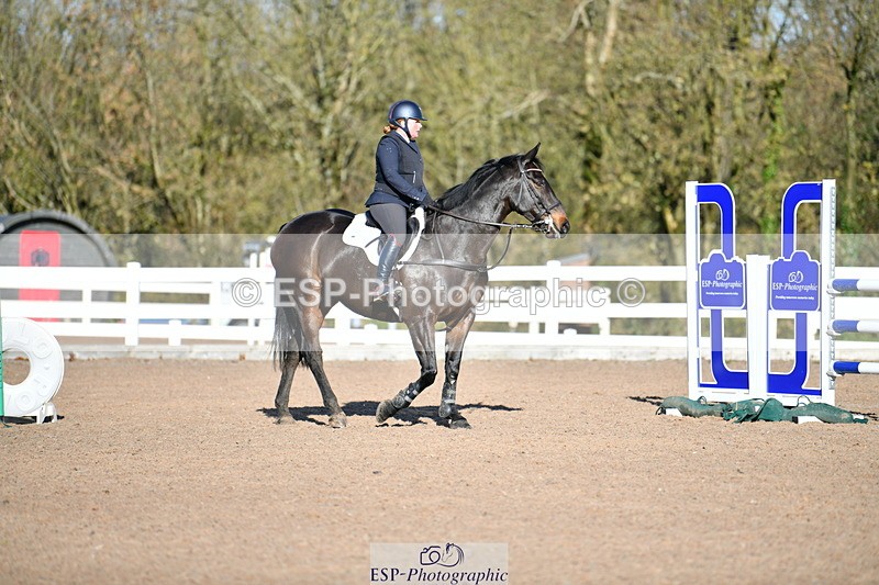 231110A-125021-00450 - Cls 4 Snr 1.05m Open