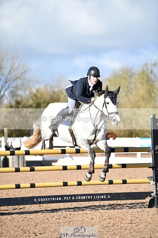 231110A-144358-00853 - Cls 6 Foxhunter & 1.20m Open