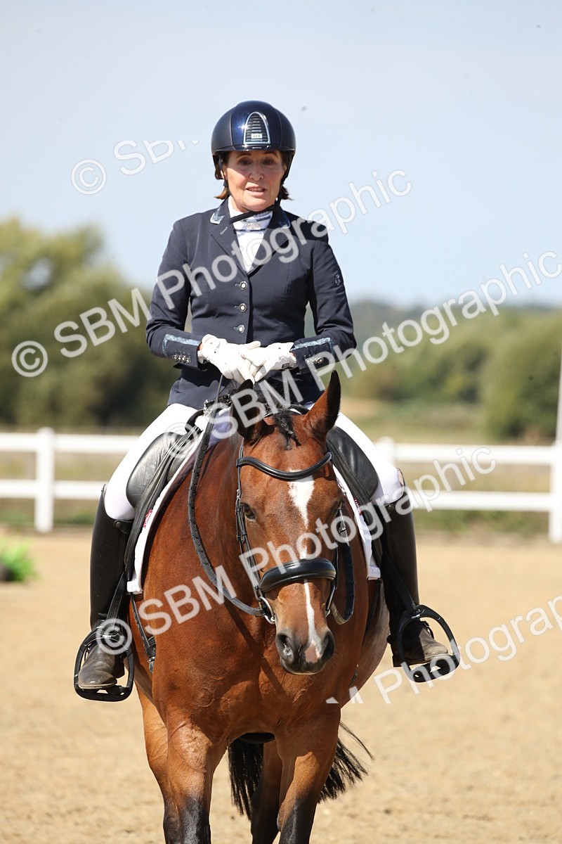 SBM_004990 - Class 11 - Novice 5 - 11.41-12.58